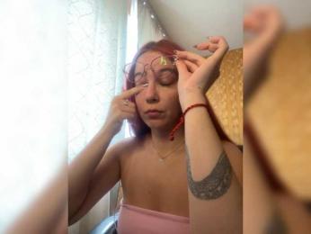 Kushina webcam model stream image