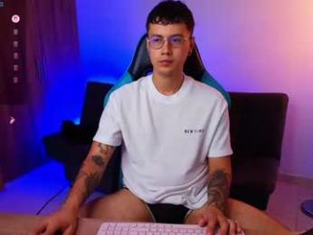 leaneseb webcam model stream image