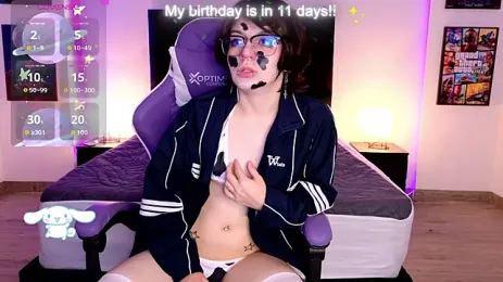 bonnyvel webcam stripchat model stream image