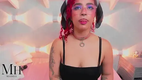 MizzHell webcam model stream image