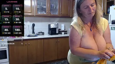 JennaDeluxe webcam stripchat model stream image