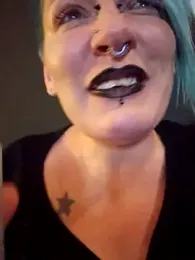 PinkTheHawk webcam model stream image