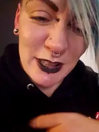 PinkTheHawk webcam model stream image