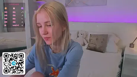 Anellyball webcam stripchat model stream image