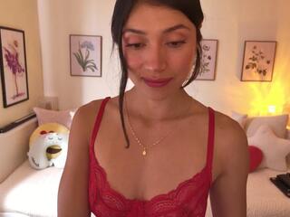 Alejandhra webcam model stream image