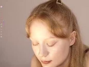 cute_shine webcam model stream image