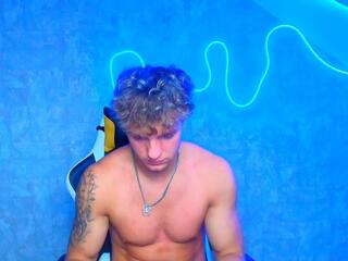 Koby Manning webcam flirt4free model stream image