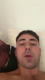 Bichito webcam model stream image