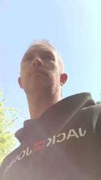 Trolls37 webcam model stream image