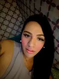 Yourbabyshane webcam model stream image