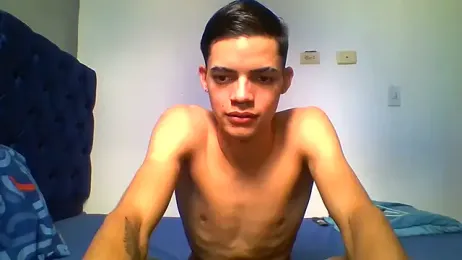 Latinos_2001 webcam model stream image