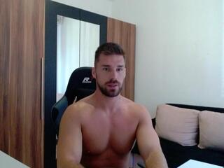Darius Giles webcam model stream image