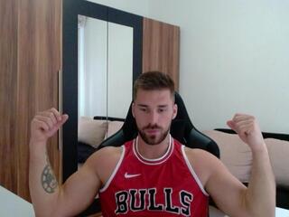 Darius Giles webcam flirt4free model stream image