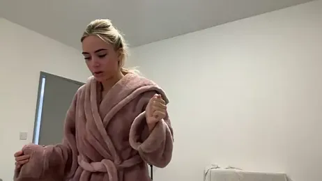 Naughtyblondex webcam model stream image