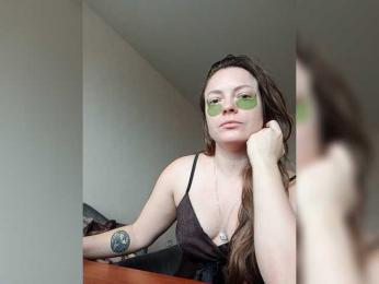 Silverrr32 webcam model stream image