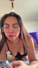 Camilala04 webcam preview