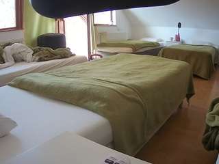 voyeurcam-julmodels-bed-2 webcam model stream image