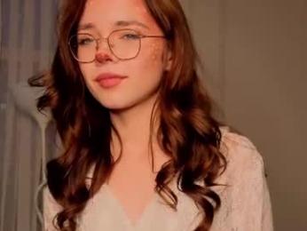 tomikaguinta webcam chaturbate model stream image