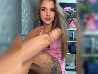 SweetyMia webcam bongacams model stream image