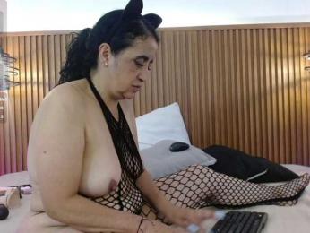 IrisyAnnita69 webcam model stream image