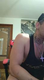 taruated24 webcam model stream image
