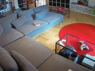 voyeurcam-julmodels-living-3 webcam model stream image