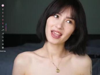 chee_cha webcam model stream image