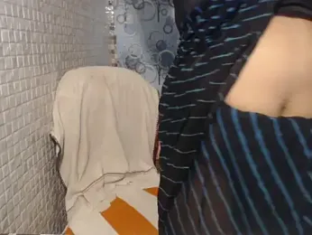 Oh_Maya webcam model stream image