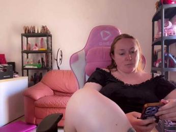 NylonQueen webcam model stream image