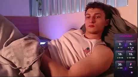 mark_streemm webcam model stream image