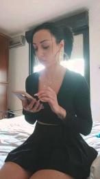 Cleo2510 webcam model stream image