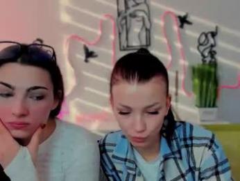 tina_golden1 webcam model stream image