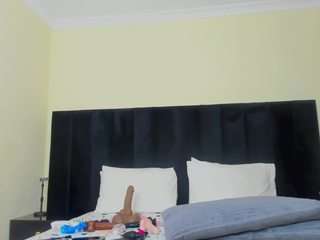 cutie-bootie webcam model stream image