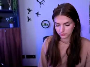 aria_glow webcam model stream image