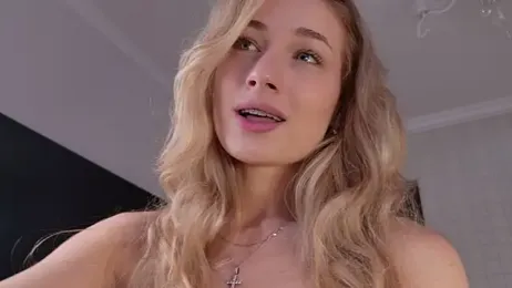 WelliCaren webcam model stream image