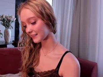 alicemelison webcam chaturbate model stream image