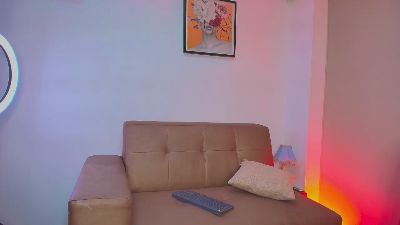 Valentiinoss webcam model stream image