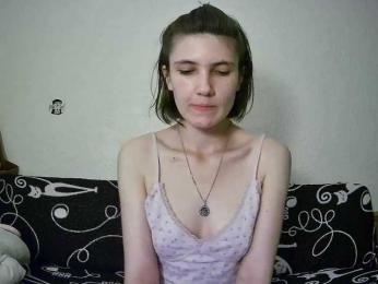 urrMila webcam model stream image