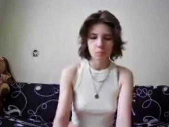urrMila webcam model stream image