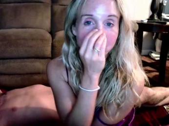 Kendra-Tom webcam model stream image