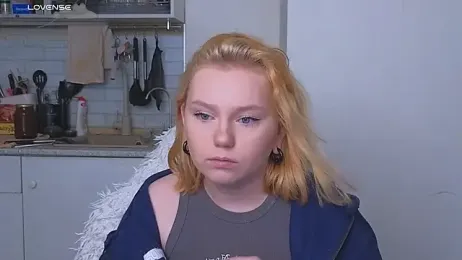 soft_focus webcam model stream image
