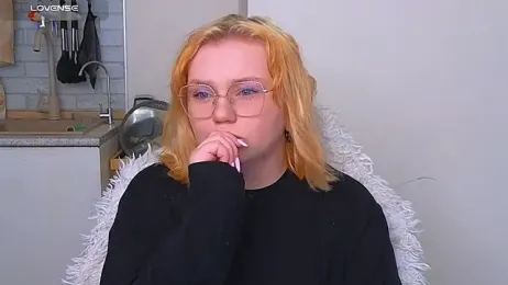 soft_focus webcam model stream image