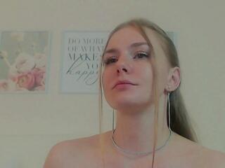 Nicole Macey webcam model stream image