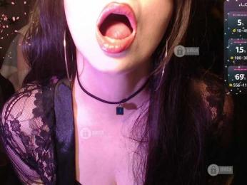 Rizzik webcam bongacams model stream image