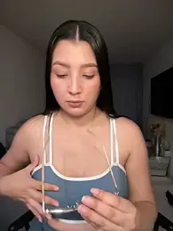 licky_lu webcam model stream image