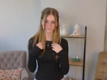 renatadoyle webcam chaturbate model stream image