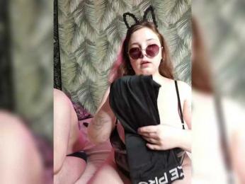 Red-rooms webcam model stream image