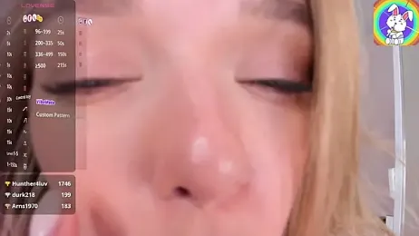 VirginChloe webcam model stream image