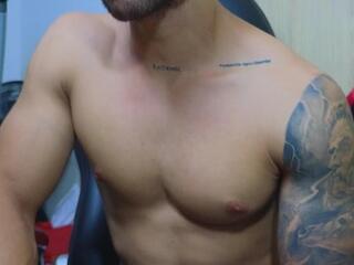 Ethan G webcam model stream image