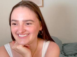 Kiera Harris webcam model stream image